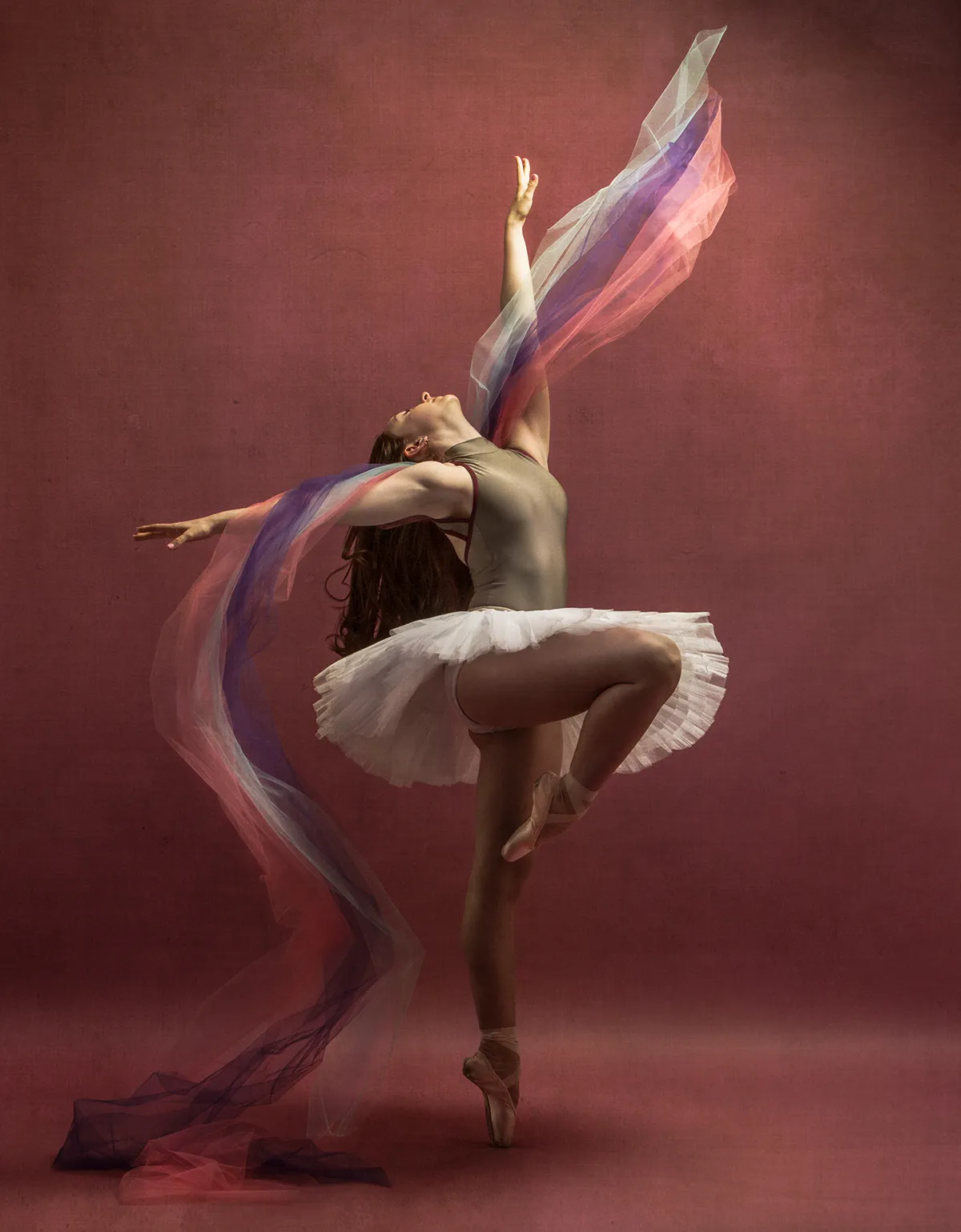 Studio Dance - des danseurs et danseuses de ballet par Thomas Mohr Studio Dance des danseurs et danseuses de ballet par Thomas Mohr 1 Studio-Dance-des-danseurs-et-danseuses-de-ballet-par-Thomas-Mohr-1