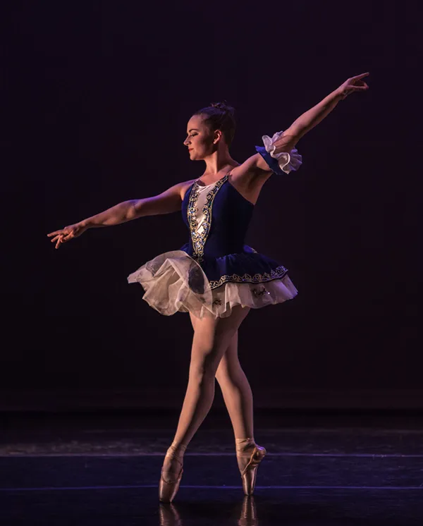 Studio Dance - des danseurs et danseuses de ballet par Thomas Mohr Studio Dance des danseurs et danseuses de ballet par Thomas Mohr 29 Studio-Dance-des-danseurs-et-danseuses-de-ballet-par-Thomas-Mohr-29