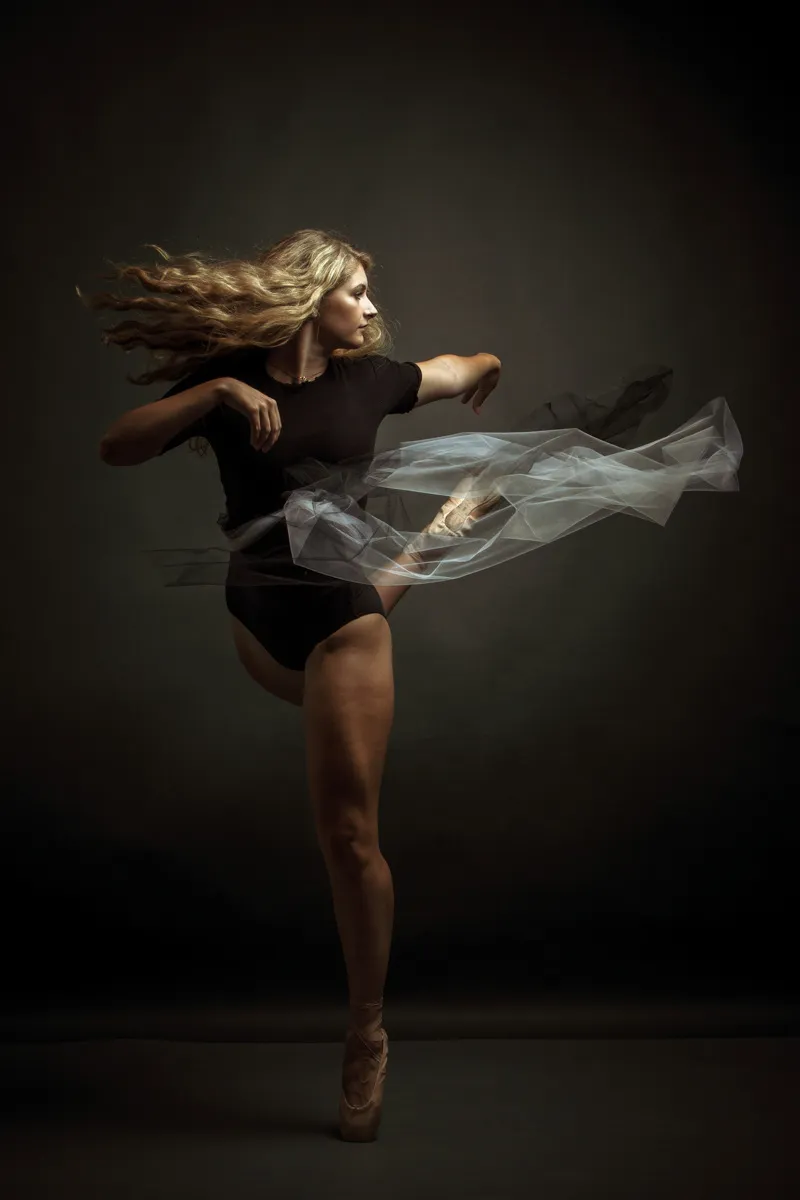 Studio Dance - des danseurs et danseuses de ballet par Thomas Mohr Studio Dance des danseurs et danseuses de ballet par Thomas Mohr 3 Studio-Dance-des-danseurs-et-danseuses-de-ballet-par-Thomas-Mohr-3