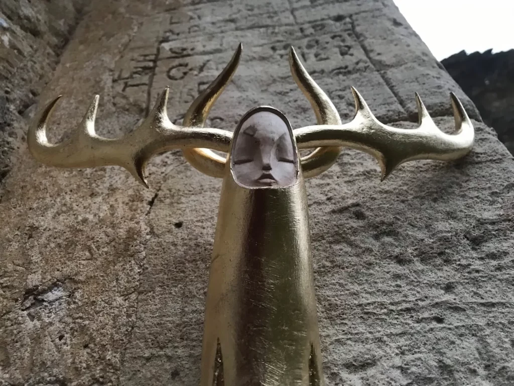 de nouvelles sculptures de créatures de conte de fée de nouvelles sculptures de creatures de conte de fee tach pollard 8 de-nouvelles-sculptures-de-creatures-de-conte-de-fee-tach-pollard-8