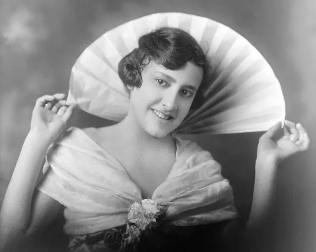 40 portraits de jeunes femmes du comté de Cochise au début du 20ème siècle 40 portraits de jeunes femmes du comte de Cochise au debut du 20eme siecle 18 40 portraits de jeunes femmes du comté de Cochise au début du 20ème siècle 18