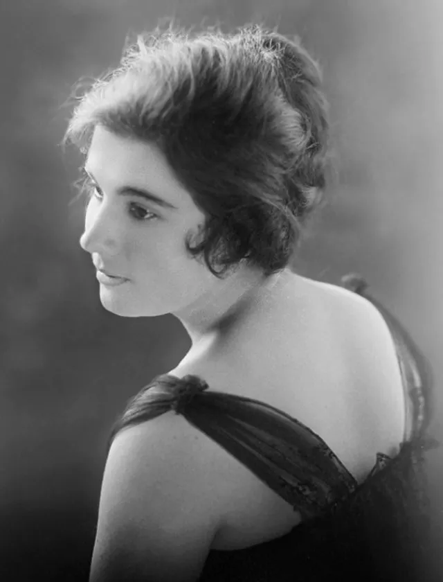 40 portraits de jeunes femmes du comté de Cochise au début du 20ème siècle 40 portraits de jeunes femmes du comte de Cochise au debut du 20eme siecle 19 40 portraits de jeunes femmes du comté de Cochise au début du 20ème siècle 19