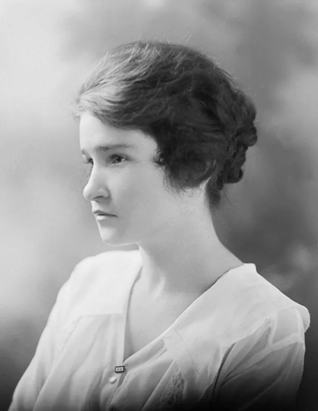 40 portraits de jeunes femmes du comté de Cochise au début du 20ème siècle 40 portraits de jeunes femmes du comte de Cochise au debut du 20eme siecle 20 40 portraits de jeunes femmes du comté de Cochise au début du 20ème siècle 20