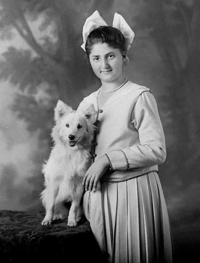 40 portraits de jeunes femmes du comté de Cochise au début du 20ème siècle 40 portraits de jeunes femmes du comte de Cochise au debut du 20eme siecle 30 40 portraits de jeunes femmes du comté de Cochise au début du 20ème siècle 30