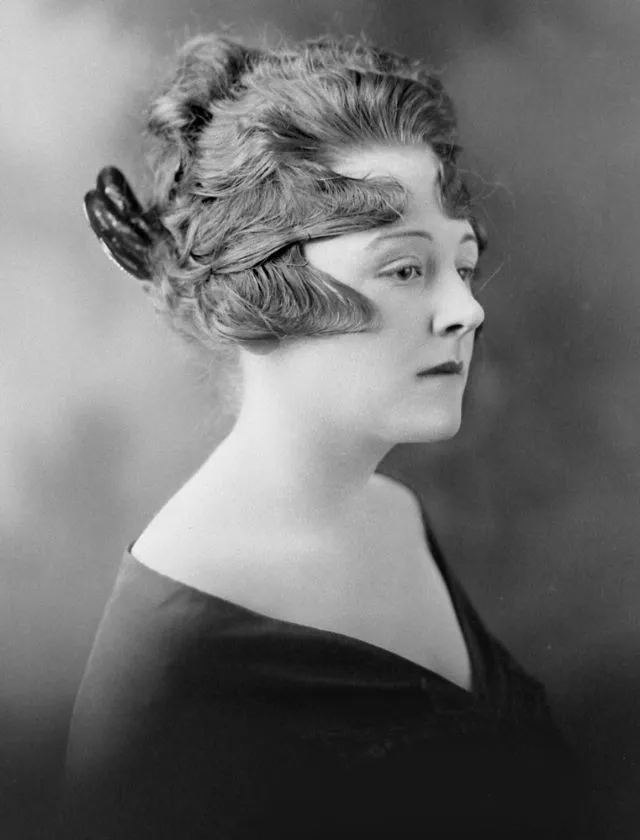 40 portraits de jeunes femmes du comté de Cochise au début du 20ème siècle 40 portraits de jeunes femmes du comte de Cochise au debut du 20eme siecle 35 40 portraits de jeunes femmes du comté de Cochise au début du 20ème siècle 35