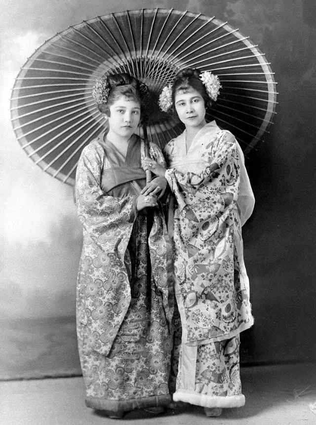 40 portraits de jeunes femmes du comté de Cochise au début du 20ème siècle 40 portraits de jeunes femmes du comte de Cochise au debut du 20eme siecle 39 40 portraits de jeunes femmes du comté de Cochise au début du 20ème siècle 39