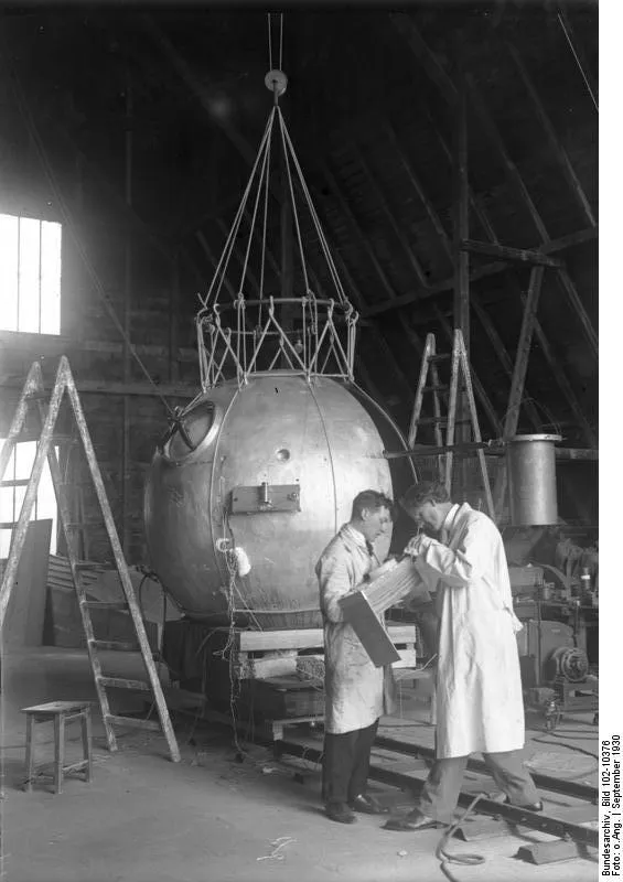 Auguste Piccard, le vrai professeur Tournesol Auguste Piccard le vrai professeur Tournesol 2 Auguste-Piccard-le-vrai-professeur-Tournesol-2