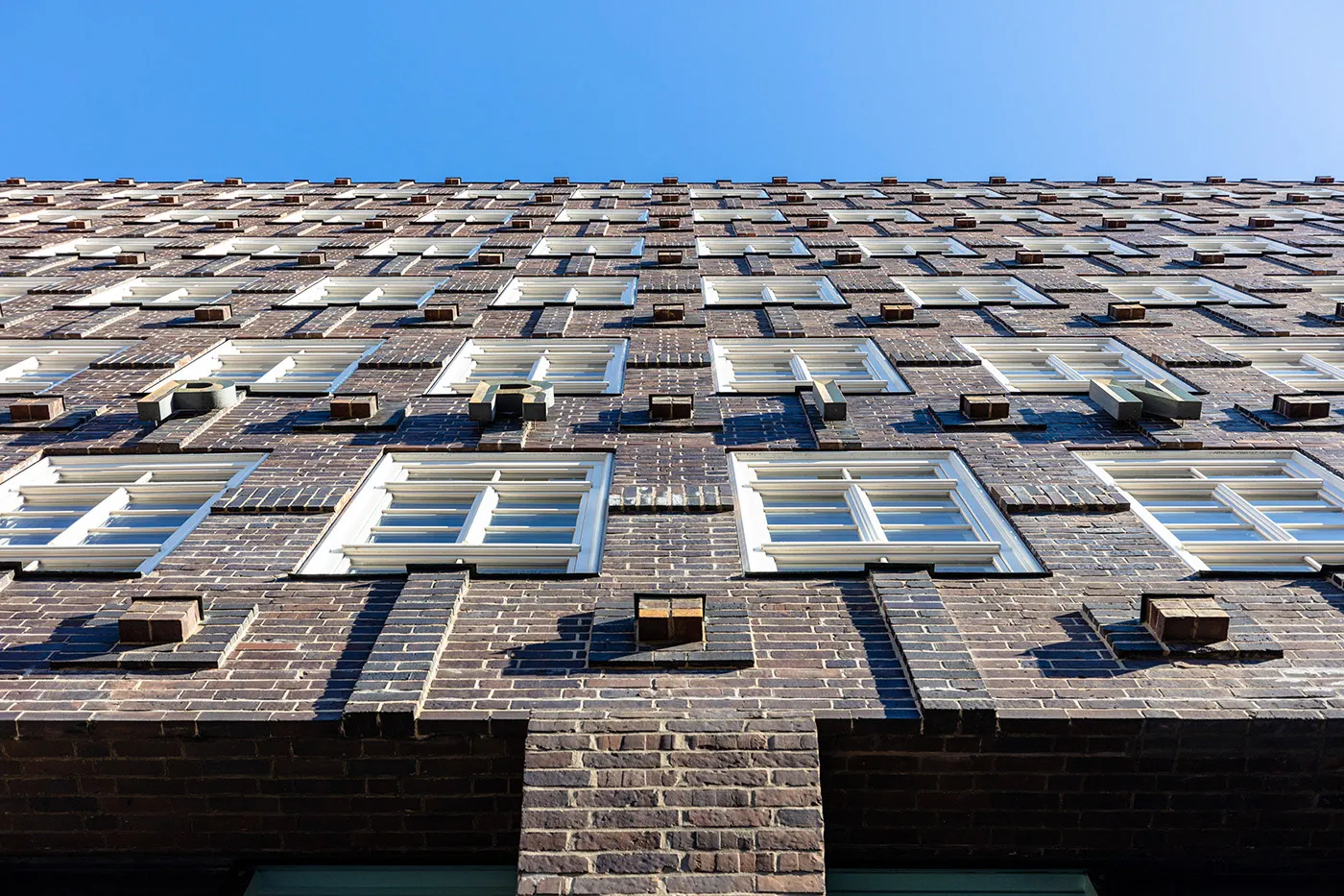 Brickalicious - l'expressionisme de brique allemand des années 1920 Brickalicious l expressionisme de brique allemand des annees 1920 hambourg 13 Brickalicious-l-expressionisme-de-brique-allemand-des-annees-1920-hambourg-13