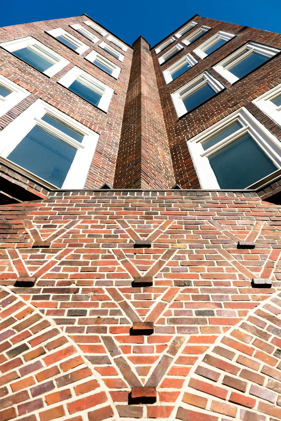 Brickalicious - l'expressionisme de brique allemand des années 1920 Brickalicious l expressionisme de brique allemand des annees 1920 hambourg 8 Brickalicious-l-expressionisme-de-brique-allemand-des-annees-1920-hambourg-8