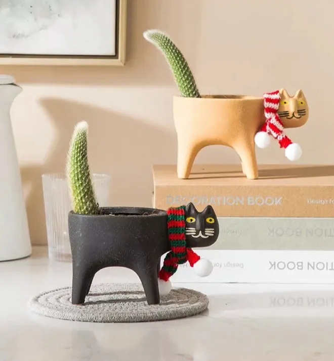 Des pots en forme de chat avec un cactus en guise de queue Des pots en forme de chat avec un cactus en guise de queue 3 Des-pots-en-forme-de-chat-avec-un-cactus-en-guise-de-queue-3