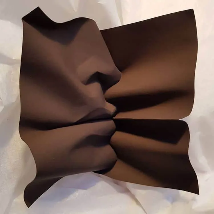 Des visages et des baisers en papier froissé Des visages et des baisers en papier froisse origami polly verity 10 Des-visages-et-des-baisers-en-papier-froisse-origami-polly-verity-10
