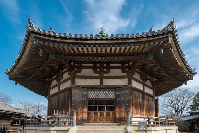 Le temple Horyuji et les plus vieux bâtiments en bois du monde Le temple Horyuji et les plus vieux batiments en bois du monde nara japon 15 Le-temple-Horyuji-et-les-plus-vieux-batiments-en-bois-du-monde-nara-japon-15