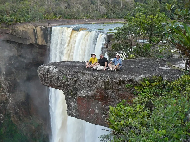 Les impressionnantes chutes de Kaieteur en Guyana Les impressionnantes chutes de Kaieteur en Guyana cascades potaro 9 Les-impressionnantes-chutes-de-Kaieteur-en-Guyana-cascades-potaro-9