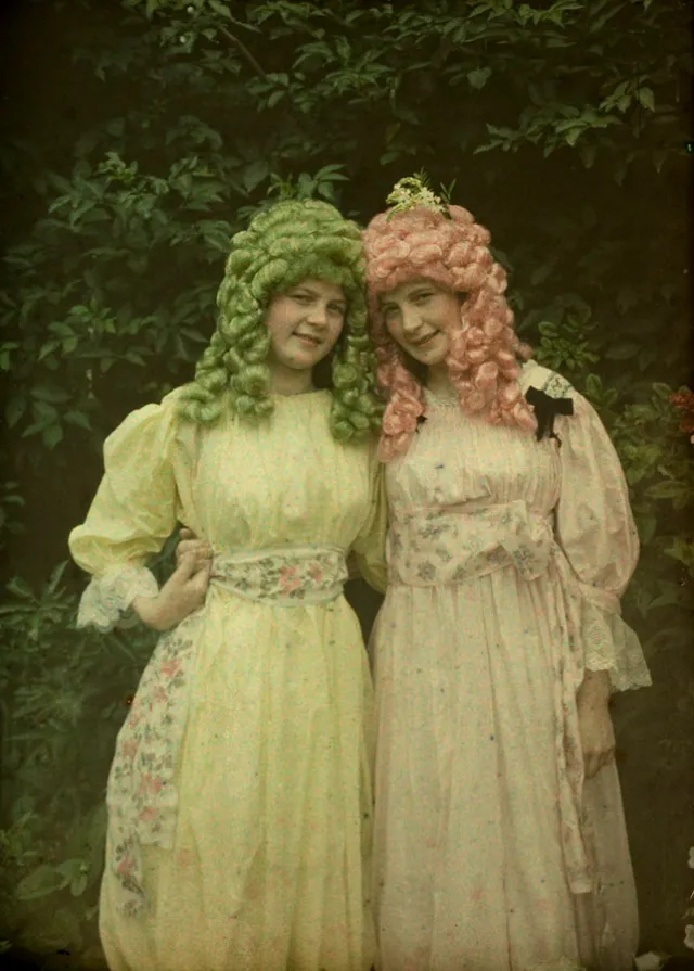 Les magnifiques portraits de femmes autochromes par Alfonse Van Besten Les magnifiques portraits de femmes autochromes par Alfonse Van Besten 22 Les-magnifiques-portraits-de-femmes-autochromes-par-Alfonse-Van-Besten-22