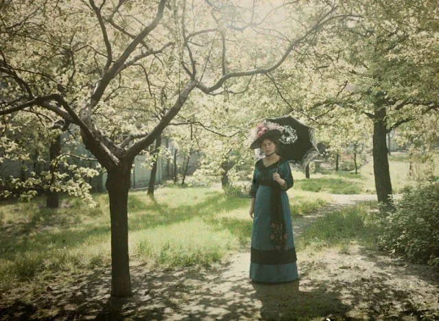 Les magnifiques portraits de femmes autochromes par Alfonse Van Besten Les magnifiques portraits de femmes autochromes par Alfonse Van Besten 3 Les-magnifiques-portraits-de-femmes-autochromes-par-Alfonse-Van-Besten-3