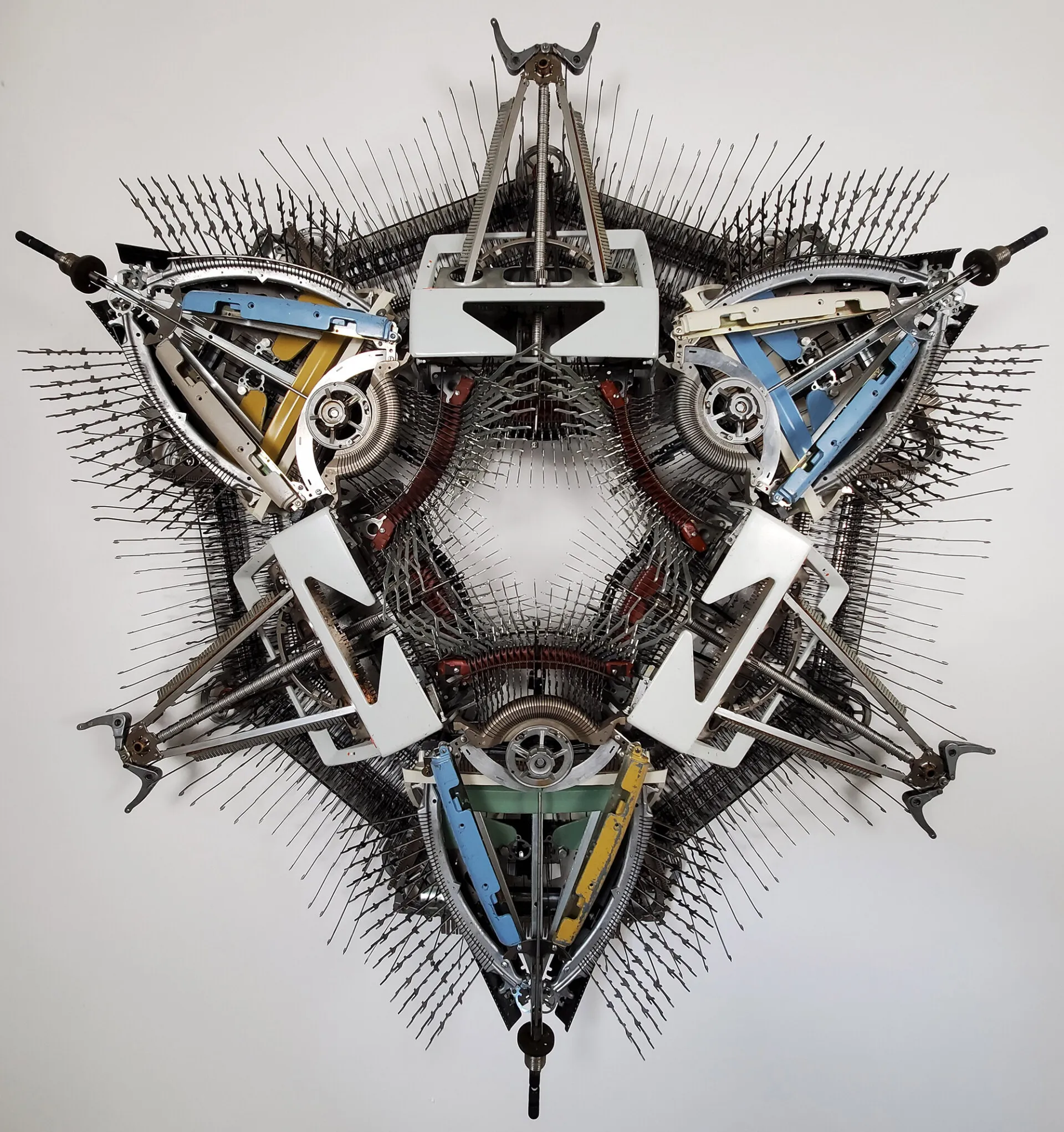 Recyclage: des machines à écrire en oiseaux métalliques recyclage transformations de machines a ecrire en oiseaux metalliques sculpture jeremy mayer 10 recyclage-transformations-de-machines-a-ecrire-en-oiseaux-metalliques-sculpture-jeremy-mayer-10