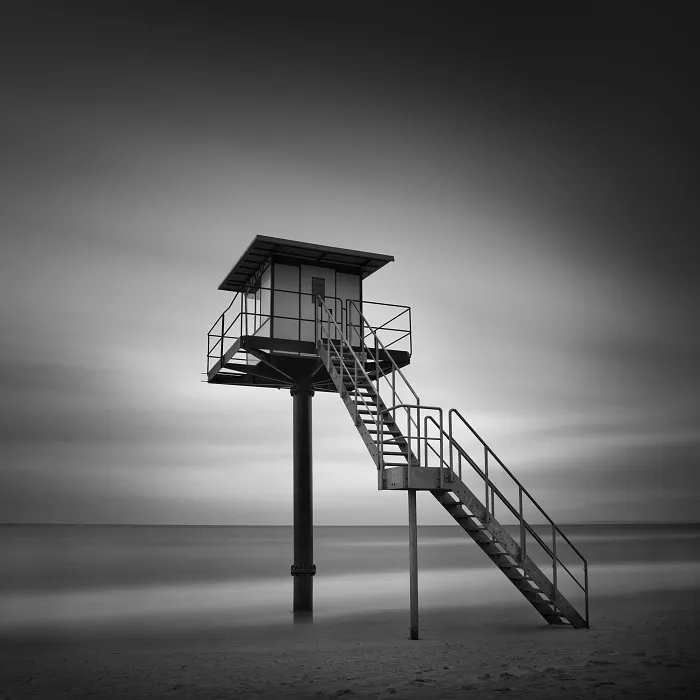 Une vision minimaliste et monochrome de la côte de la mer Baltique vision minimaliste et monochrome de la cote de la mer Baltique allemagne daniel rericha 2 vision-minimaliste-et-monochrome-de-la-cote-de-la-mer-Baltique-allemagne-daniel-rericha-2