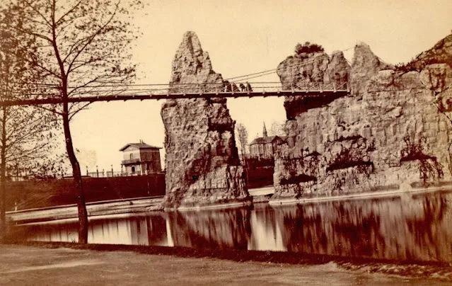 35 photos de Paris au 19ème siècle 35 photos de Paris au 19eme siecle 12 parc des buttes chaumont 1867 35-photos-de-Paris-au-19eme-siecle-12-parc-des-buttes-chaumont-1867