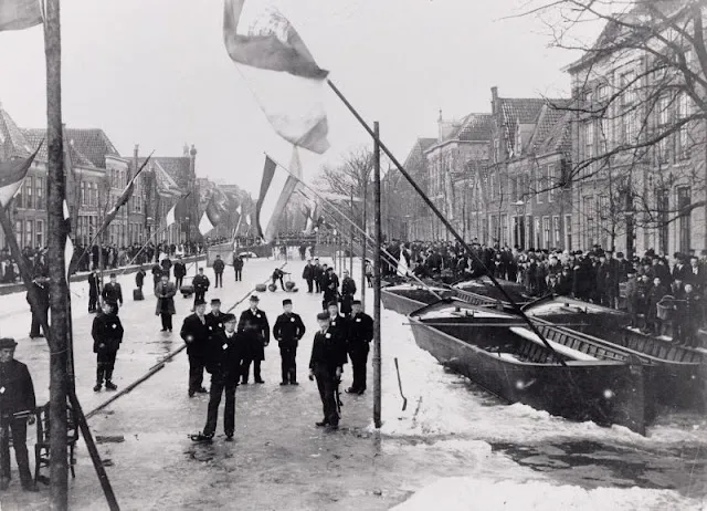 50 photos des rues de Alkmaar en Hollande à la fin du 19ème siècle 50 photos des rues de Alkmaar en Hollande a la fin du 19eme siecle 24 50-photos-des-rues-de-Alkmaar-en-Hollande-a-la-fin-du-19eme-siecle-24