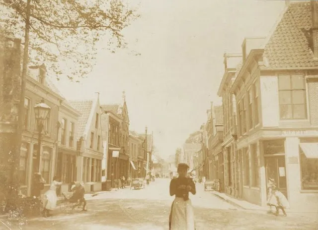 50 photos des rues de Alkmaar en Hollande à la fin du 19ème siècle 50 photos des rues de Alkmaar en Hollande a la fin du 19eme siecle 37 50-photos-des-rues-de-Alkmaar-en-Hollande-a-la-fin-du-19eme-siecle-37