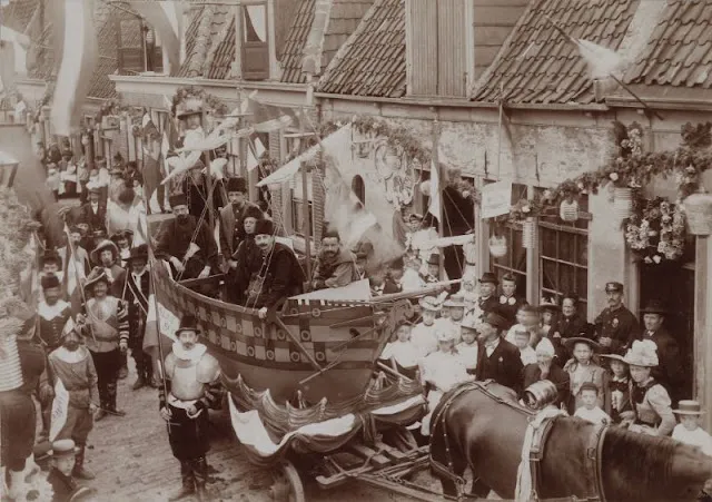 50 photos des rues de Alkmaar en Hollande à la fin du 19ème siècle 50 photos des rues de Alkmaar en Hollande a la fin du 19eme siecle 50 50-photos-des-rues-de-Alkmaar-en-Hollande-a-la-fin-du-19eme-siecle-50