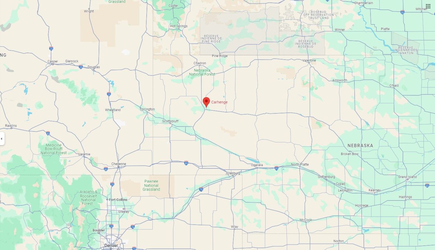 Carhenge, le Stonehenge de voitures du Nebraska Carhenge le Stonehenge de voitures du Nebraska 9 Carhenge-le-Stonehenge-de-voitures-du-Nebraska-9