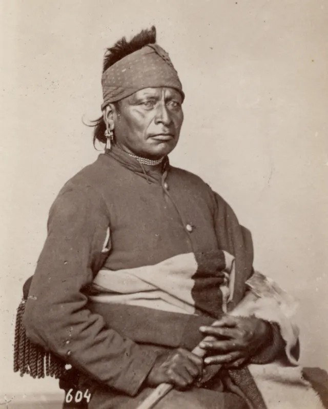 Des portraits d'indiens Pawnees par William Henry Jackson dans les années 1870 Des portraits d indiens Pawnees par William Henry Jackson dans les annees 1870 13 Des-portraits-d-indiens-Pawnees-par-William-Henry-Jackson-dans-les-annees-1870-13