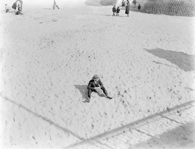 Les plages de Hollande dans les années 1910 à 1930 Les plages de Hollande dans les annees 1910 1930 10 Les-plages-de-Hollande-dans-les-annees-1910-1930-10