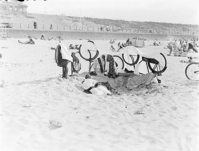 Les plages de Hollande dans les années 1910 à 1930 Les plages de Hollande dans les annees 1910 1930 7 Les-plages-de-Hollande-dans-les-annees-1910-1930-7