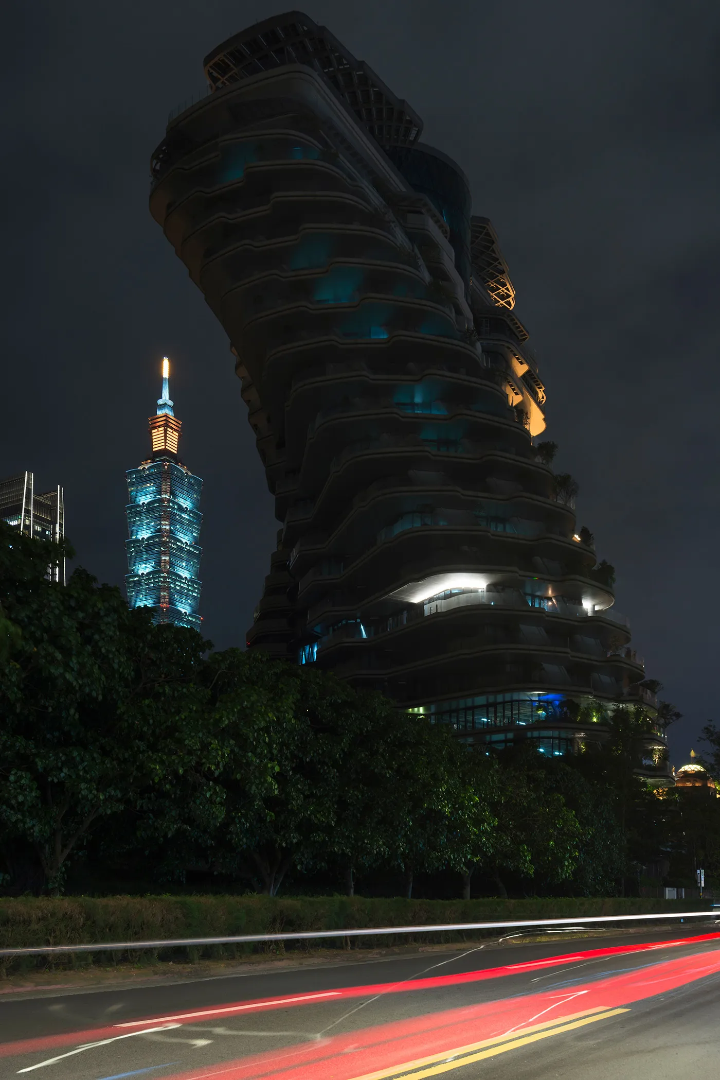 Taipei 101, célèbre et fantastique gratte-ciel de Taipei Taipei 101 celebre skyscraper de Taipei nuit neon 2 Taipei-101-celebre-skyscraper-de-Taipei-nuit-neon-2