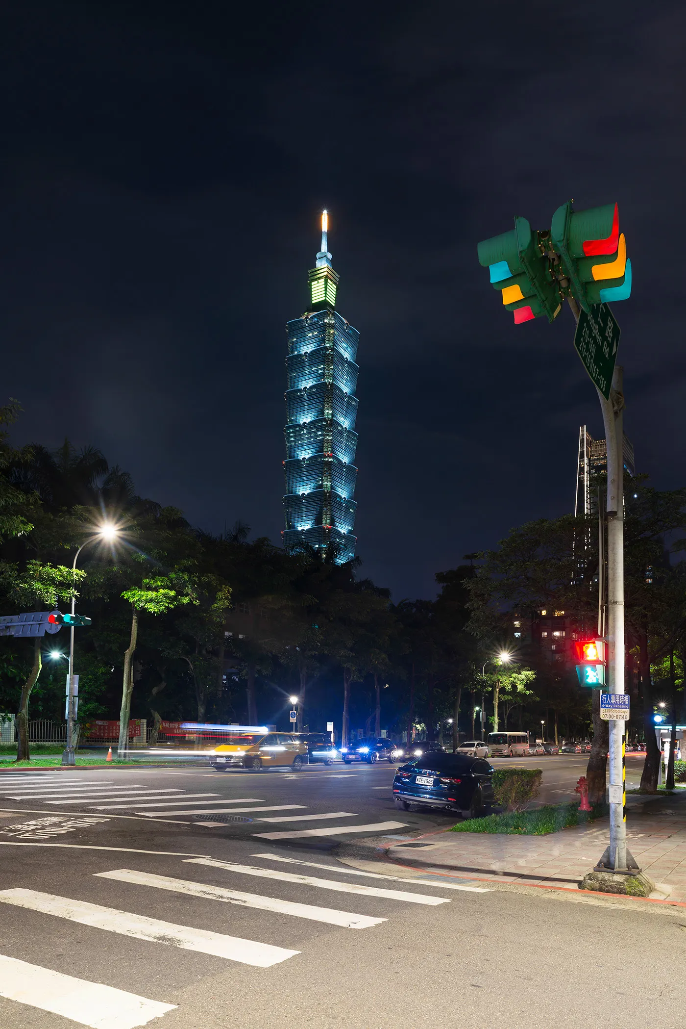 Taipei 101, célèbre et fantastique gratte-ciel de Taipei Taipei 101 celebre skyscraper de Taipei nuit neon 7 Taipei-101-celebre-skyscraper-de-Taipei-nuit-neon-7