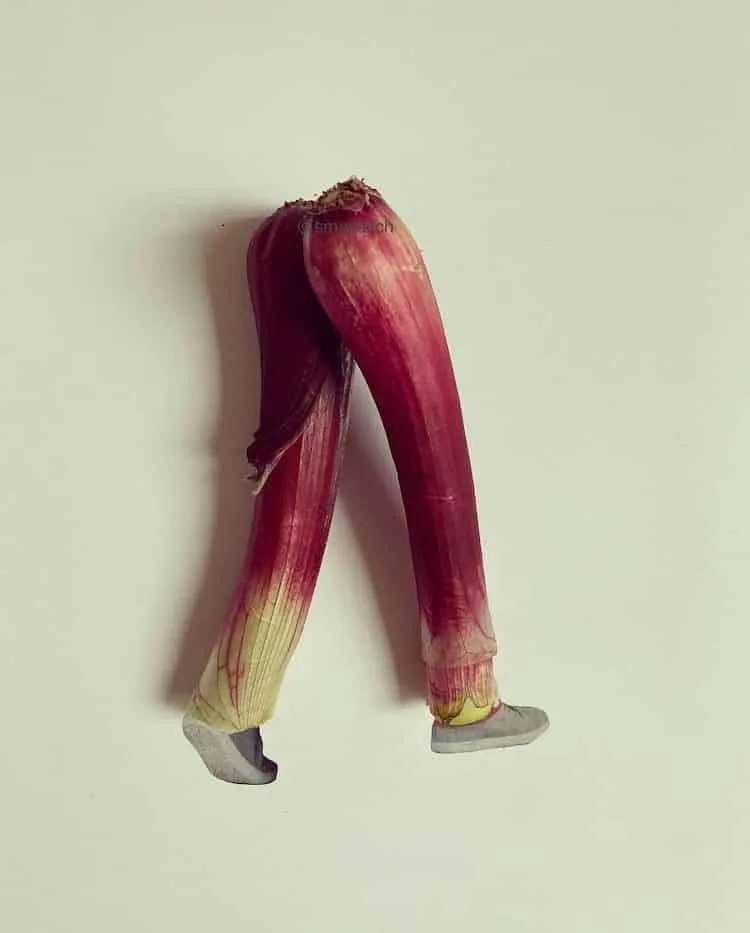 Des mélanges humoristiques d'objets et de jambes de magazine des melanges humoristiques d objets et de jambes de magazine 1 martha haversham collages 2 des-melanges-humoristiques-d-objets-et-de-jambes-de-magazine-1-martha-haversham-collages-2