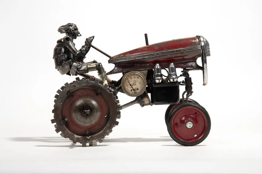 De magnifiques sculptures en recyclage de métaux automobile De magnifiques sculptures en recyclage de metaux james corbett 4 tracteur De-magnifiques-sculptures-en-recyclage-de-metaux-james-corbett-4-tracteur