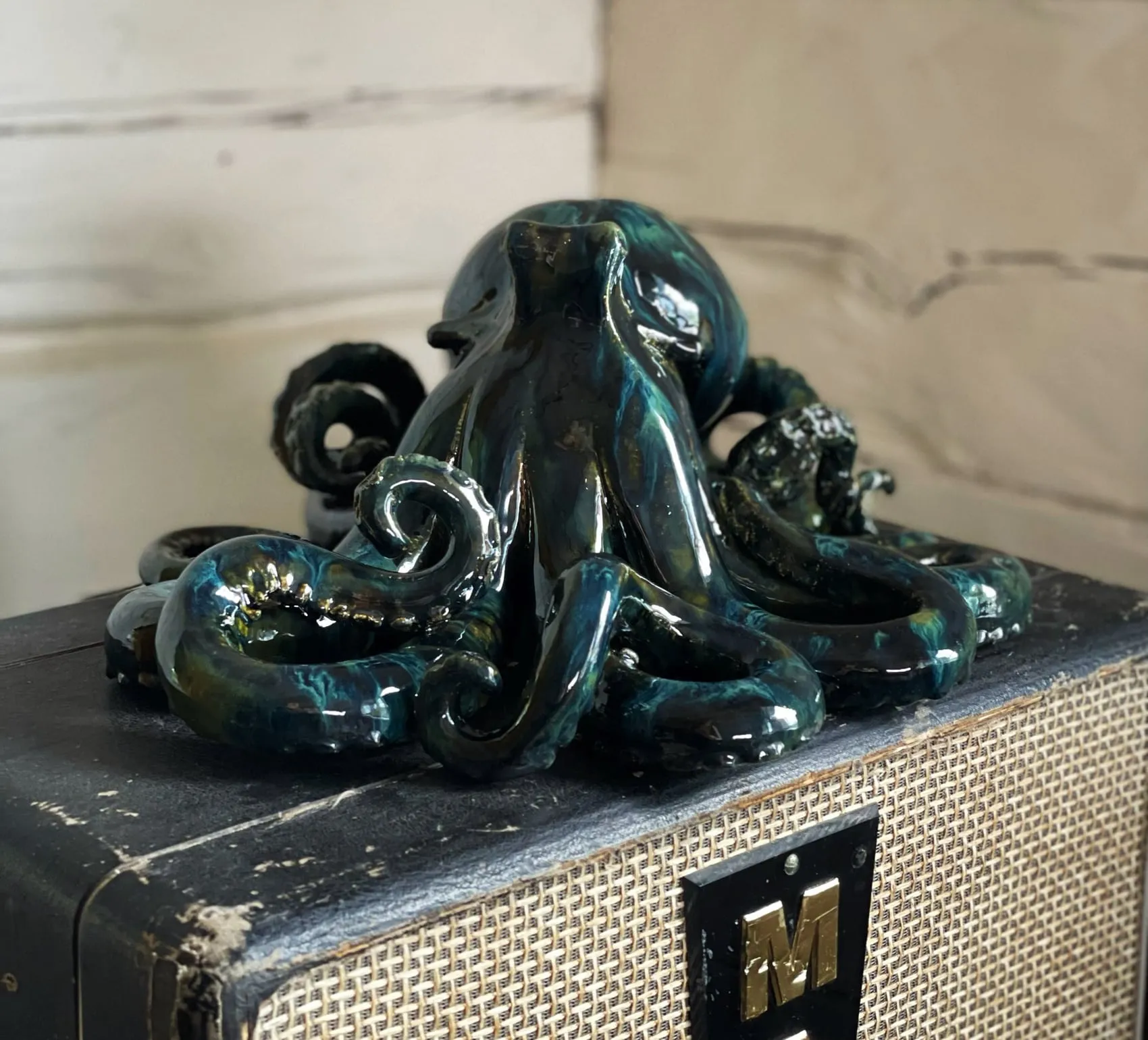 Les pieuvres en céramique de Mia Alajasko Les pieuvres en ceramique de Mia Alajasko 8 Les-pieuvres-en-ceramique-de-Mia-Alajasko-8