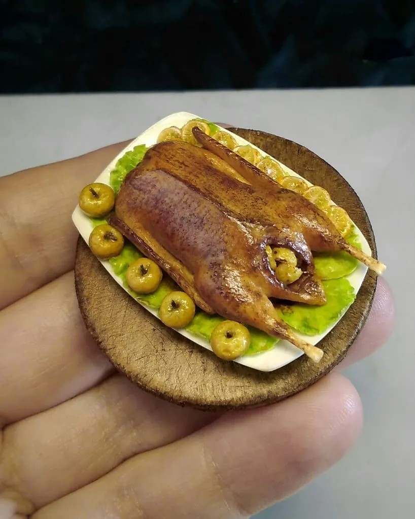 Des miniatures réalistes en argile des miniatures realistes en argile 19 poulet des-miniatures-realistes-en-argile-19-poulet