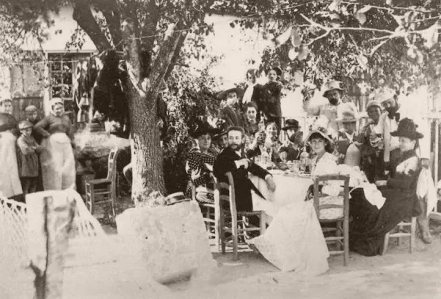 14 photos de Paris par Emile Zola à la fin du 19ème siècle 18 photos de Paris par Emile Zola a la fin du 19eme siecle 5 18-photos-de-Paris-par-Emile-Zola-a-la-fin-du-19eme-siecle-5