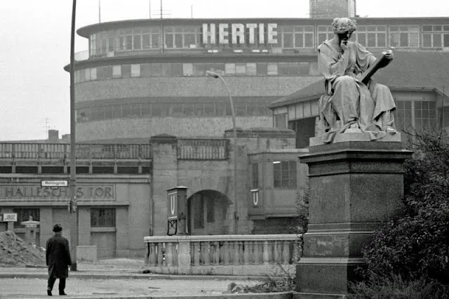 32 photos noir et blanc de Berlin dans les années 1970 32 photos noir et blanc de Berlin dans les annees 1970 32 32 photos noir et blanc de Berlin dans les annees 1970 32