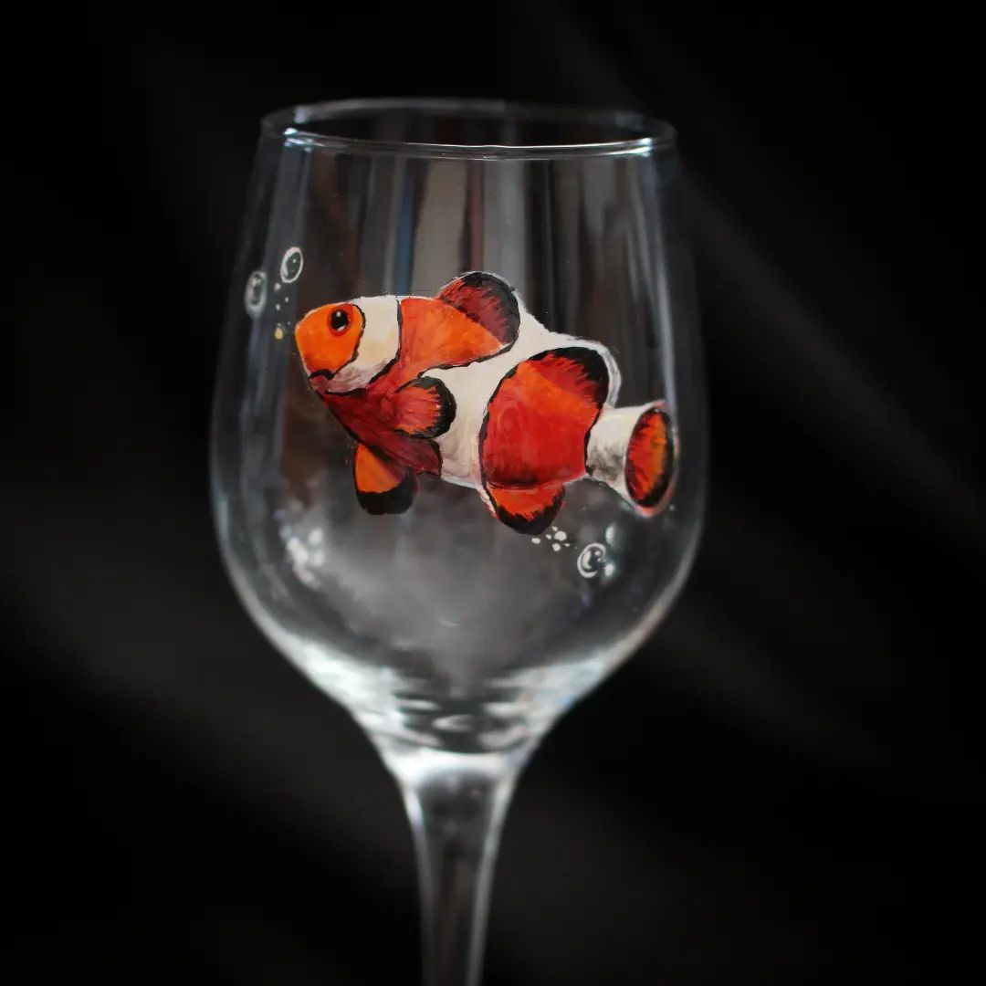 Des bocaux et des verres avec des peintures décoratives Des bocaux et des verres avec des peintures decoratives 26 nemo Des-bocaux-et-des-verres-avec-des-peintures-decoratives-26-nemo