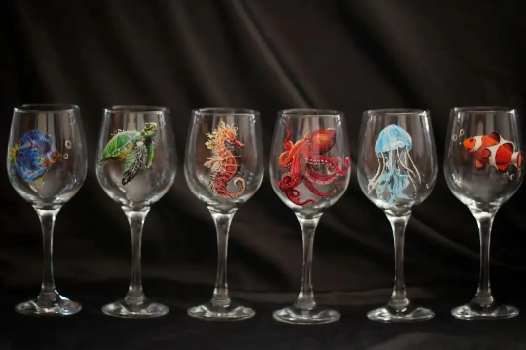 Des bocaux et des verres avec des peintures décoratives Des bocaux et des verres avec des peintures decoratives 27 Des-bocaux-et-des-verres-avec-des-peintures-decoratives-27