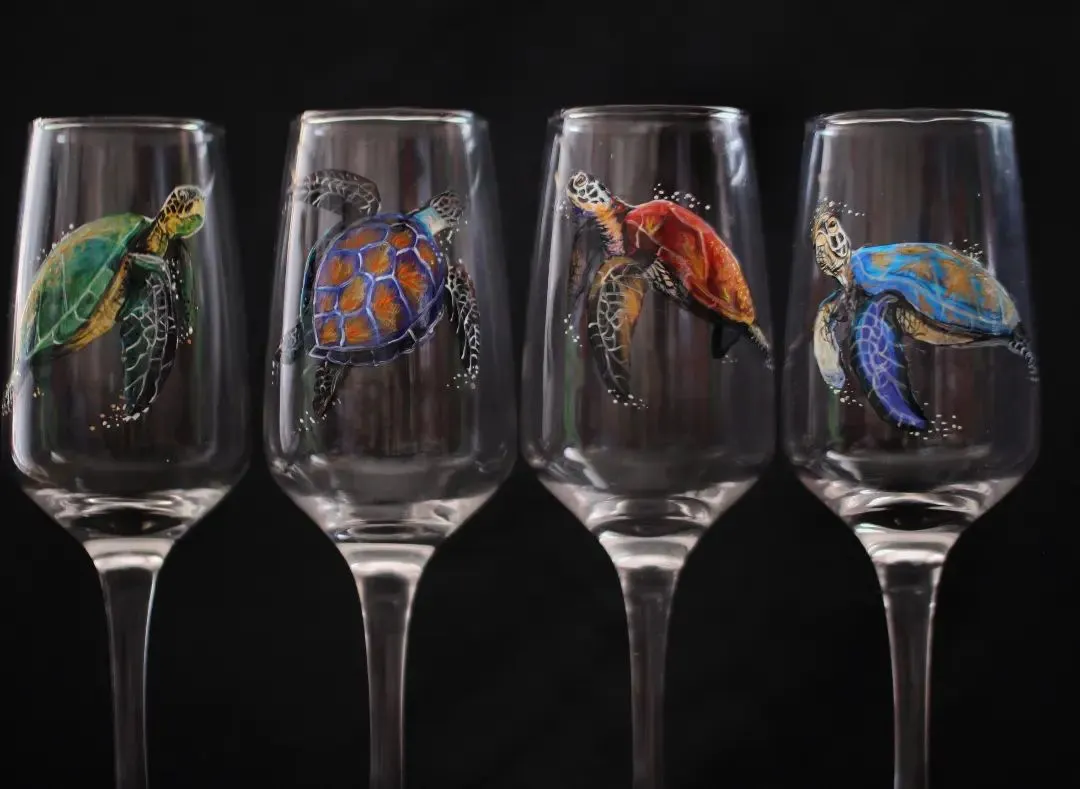 Des bocaux et des verres avec des peintures décoratives Des bocaux et des verres avec des peintures decoratives 33 Des-bocaux-et-des-verres-avec-des-peintures-decoratives-33