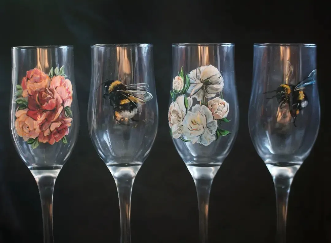 Des bocaux et des verres avec des peintures décoratives Des bocaux et des verres avec des peintures decoratives 34 Des-bocaux-et-des-verres-avec-des-peintures-decoratives-34