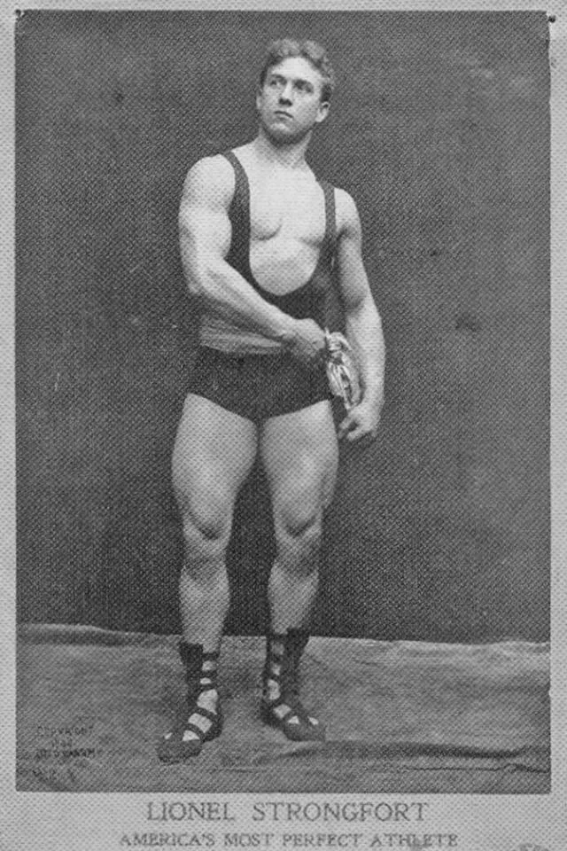 Des portraits de bodybuilders vintages du début du 20ème siècle Des portraits de bodybuilders vintages du debut du 20eme siecle 11 lionel strongfort Des-portraits-de-bodybuilders-vintages-du-debut-du-20eme-siecle-11-lionel-strongfort