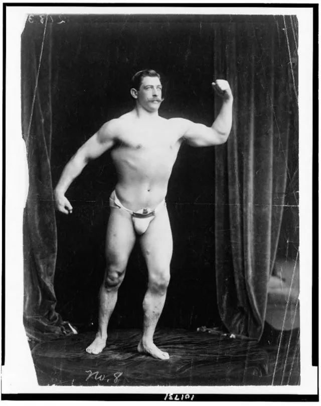 Des portraits de bodybuilders vintages du début du 20ème siècle Des portraits de bodybuilders vintages du debut du 20eme siecle 8 Des-portraits-de-bodybuilders-vintages-du-debut-du-20eme-siecle-8