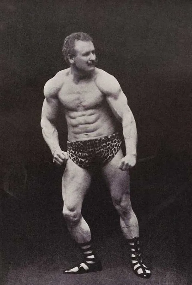 Des portraits de bodybuilders vintages du début du 20ème siècle Des portraits de bodybuilders vintages du debut du 20eme siecle 9 eugene sandow Des-portraits-de-bodybuilders-vintages-du-debut-du-20eme-siecle-9-eugene-sandow.