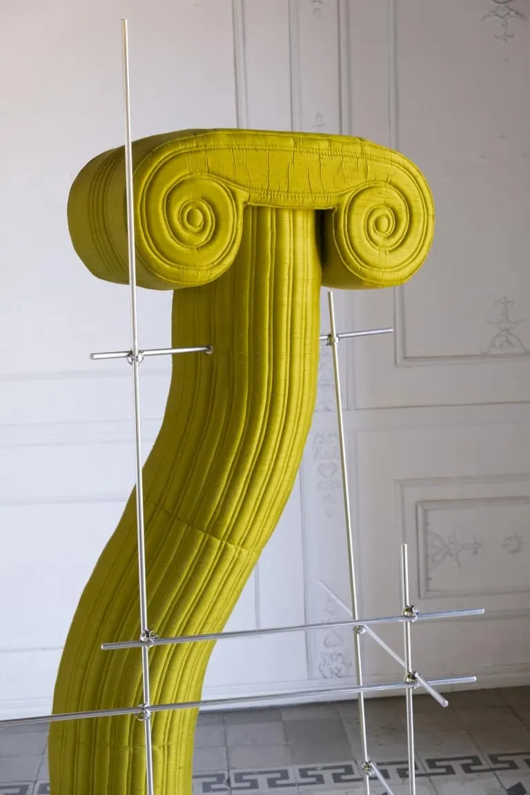 Des sculptures antiques en peluche par Sergio Roger Des sculptures antiques en peluche par Sergio Roger 14 Des-sculptures-antiques-en-peluche-par-Sergio-Roger-14