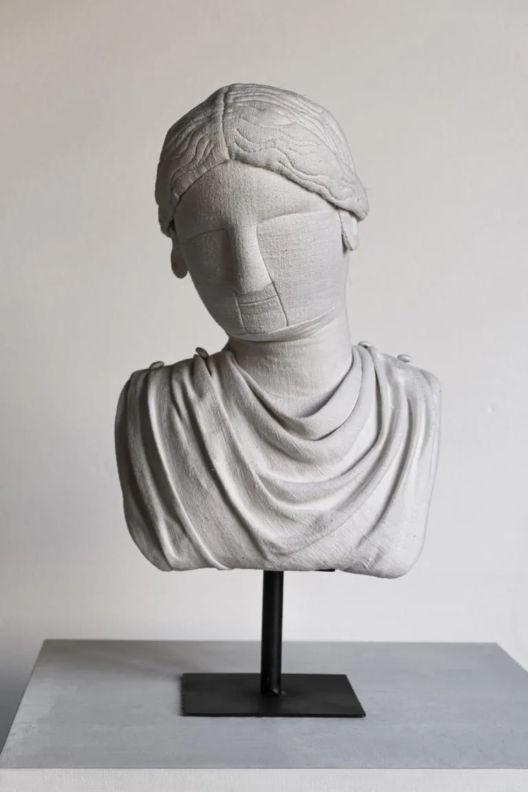 Des sculptures antiques en peluche par Sergio Roger Des sculptures antiques en peluche par Sergio Roger 4 Des-sculptures-antiques-en-peluche-par-Sergio-Roger-4