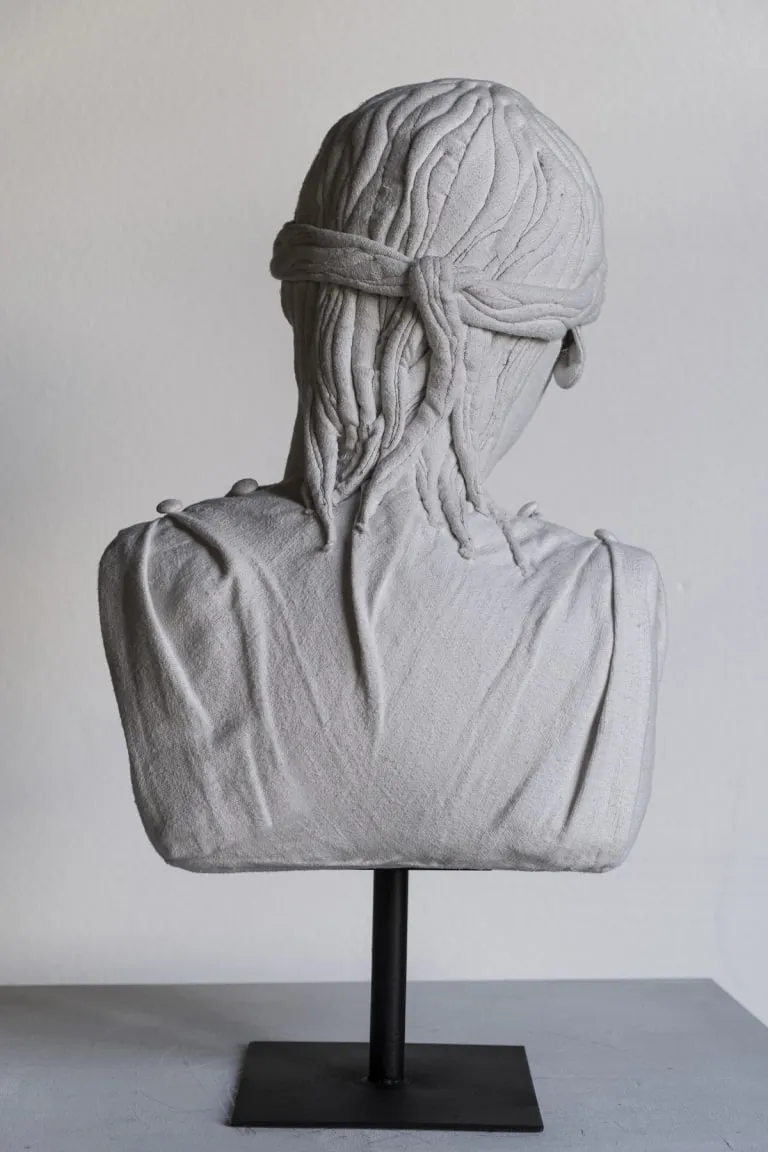 Des sculptures antiques en peluche par Sergio Roger Des sculptures antiques en peluche par Sergio Roger 6 Des-sculptures-antiques-en-peluche-par-Sergio-Roger-6