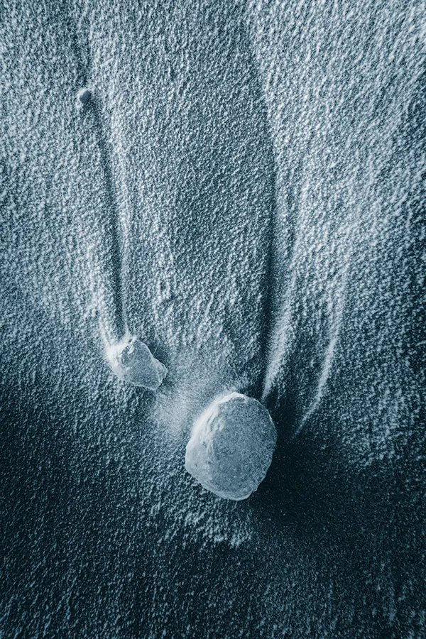 H R I M - des blocs de glace saupoudrés de neige H R I M des blocs de glace saupoudres de neige brynjar agustsson islande 7 H-R-I-M-des-blocs-de-glace-saupoudres-de-neige-brynjar-agustsson-islande-7