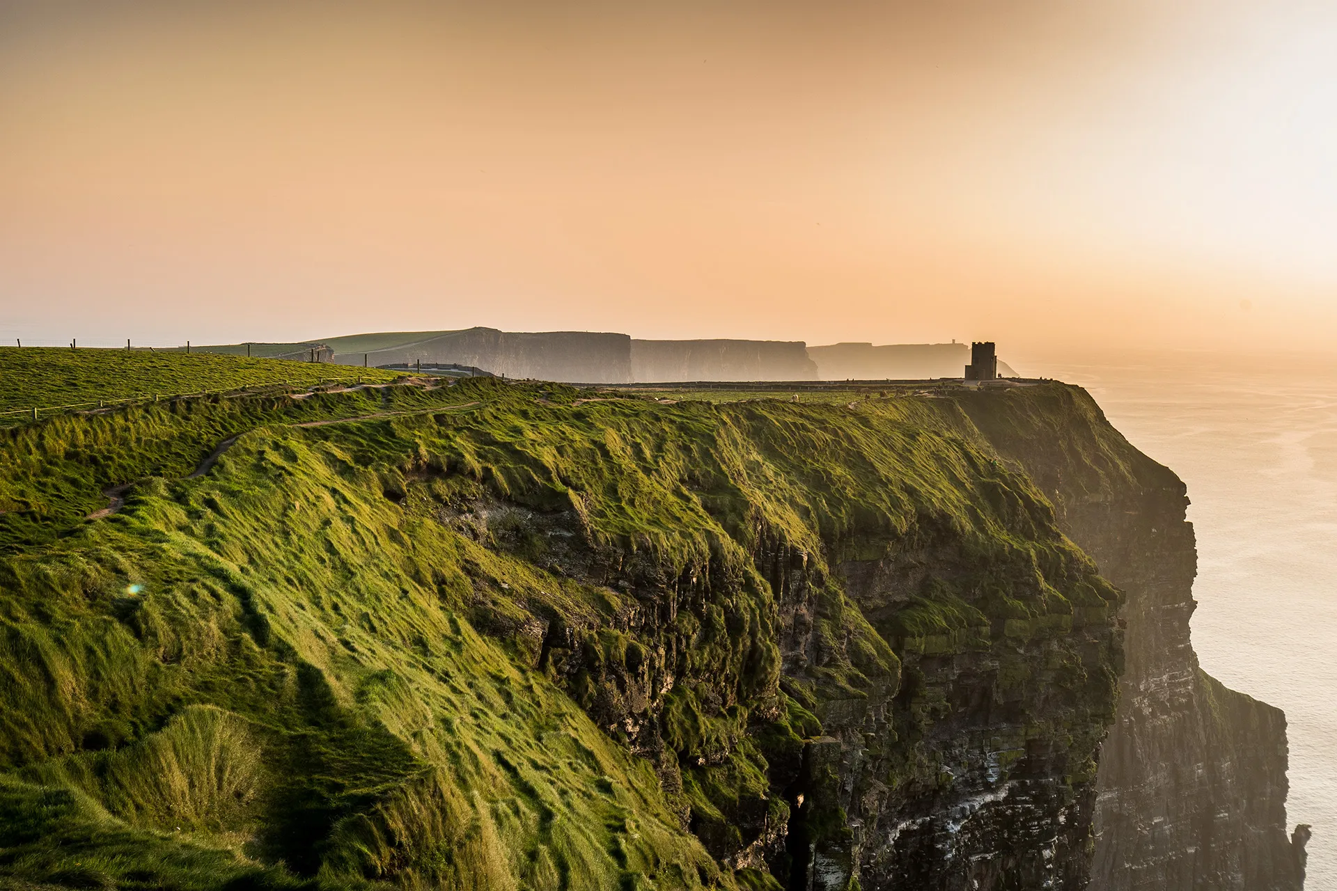 Les falaises de Moher en Irlande Les falaises de Moher burren Irlande tour obrien 7 Les-falaises-de-Moher-burren-Irlande-tour-obrien-7