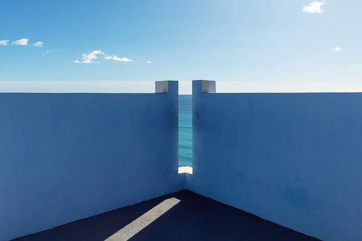 La Muralla Roja - la muraille rouge de Ricardo Bofill la muralla roja le mur rouge de ricardo bofill la manzanera calp espagne 8 la-muralla-roja-le-mur-rouge-de-ricardo-bofill-la-manzanera-calp-espagne-8